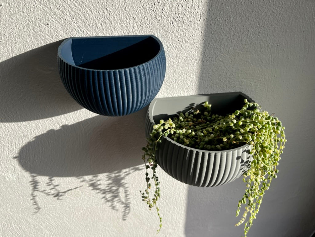 Ribbed Wall Mounted Plant Pot