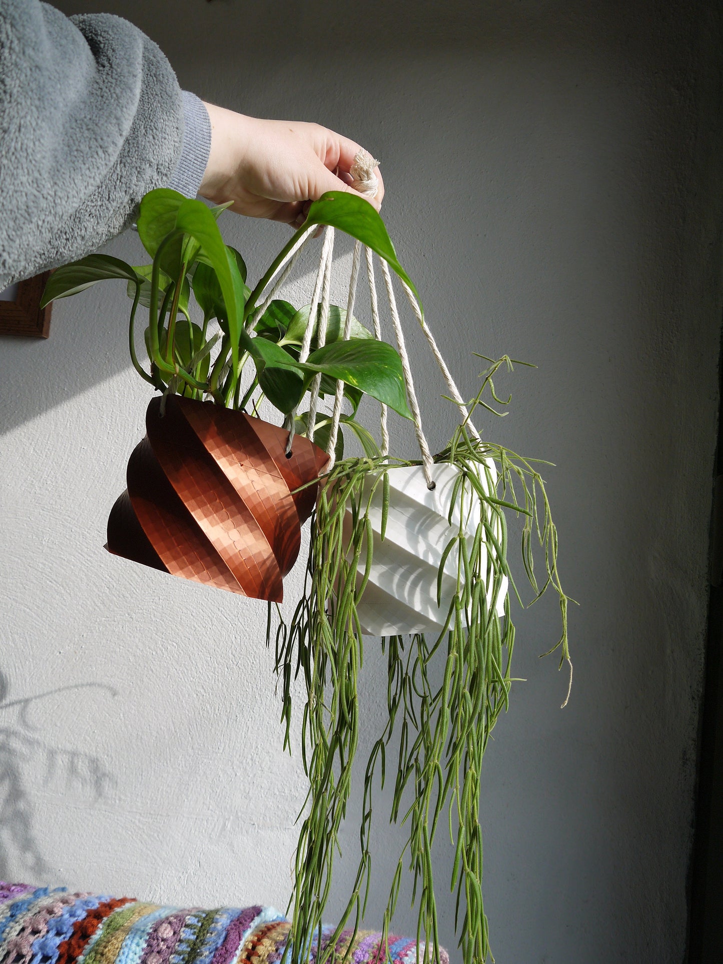 Hanging Twist Plant Pot