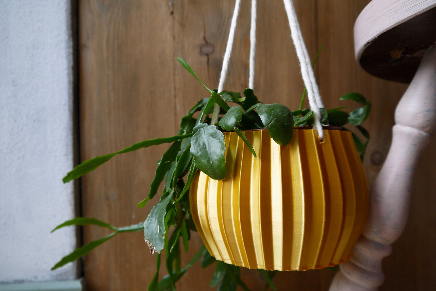 Double Hanging Plant Pot Fluted
