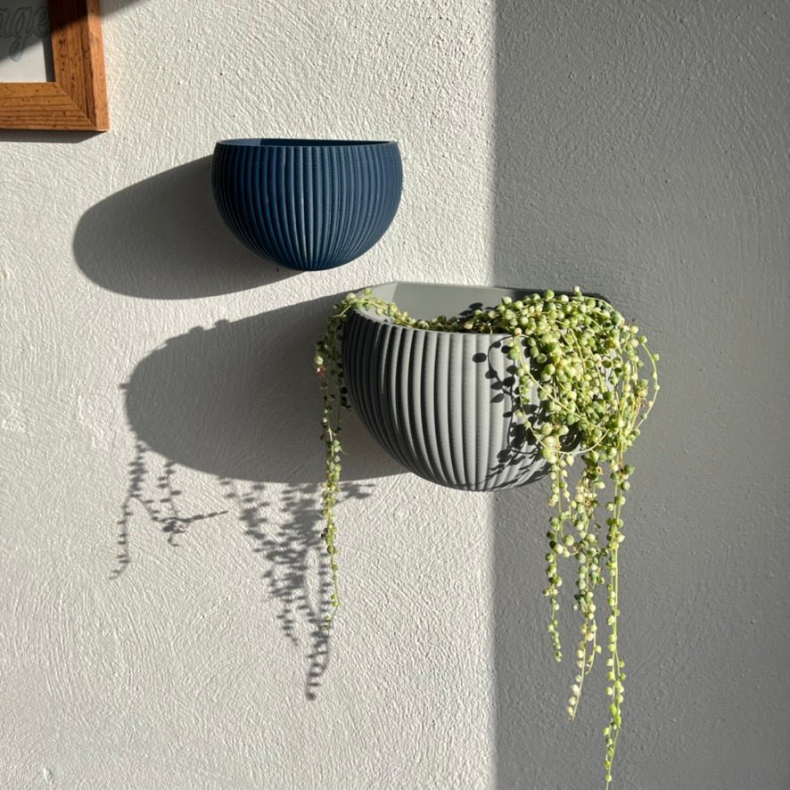 Ribbed Wall Mounted Plant Pot