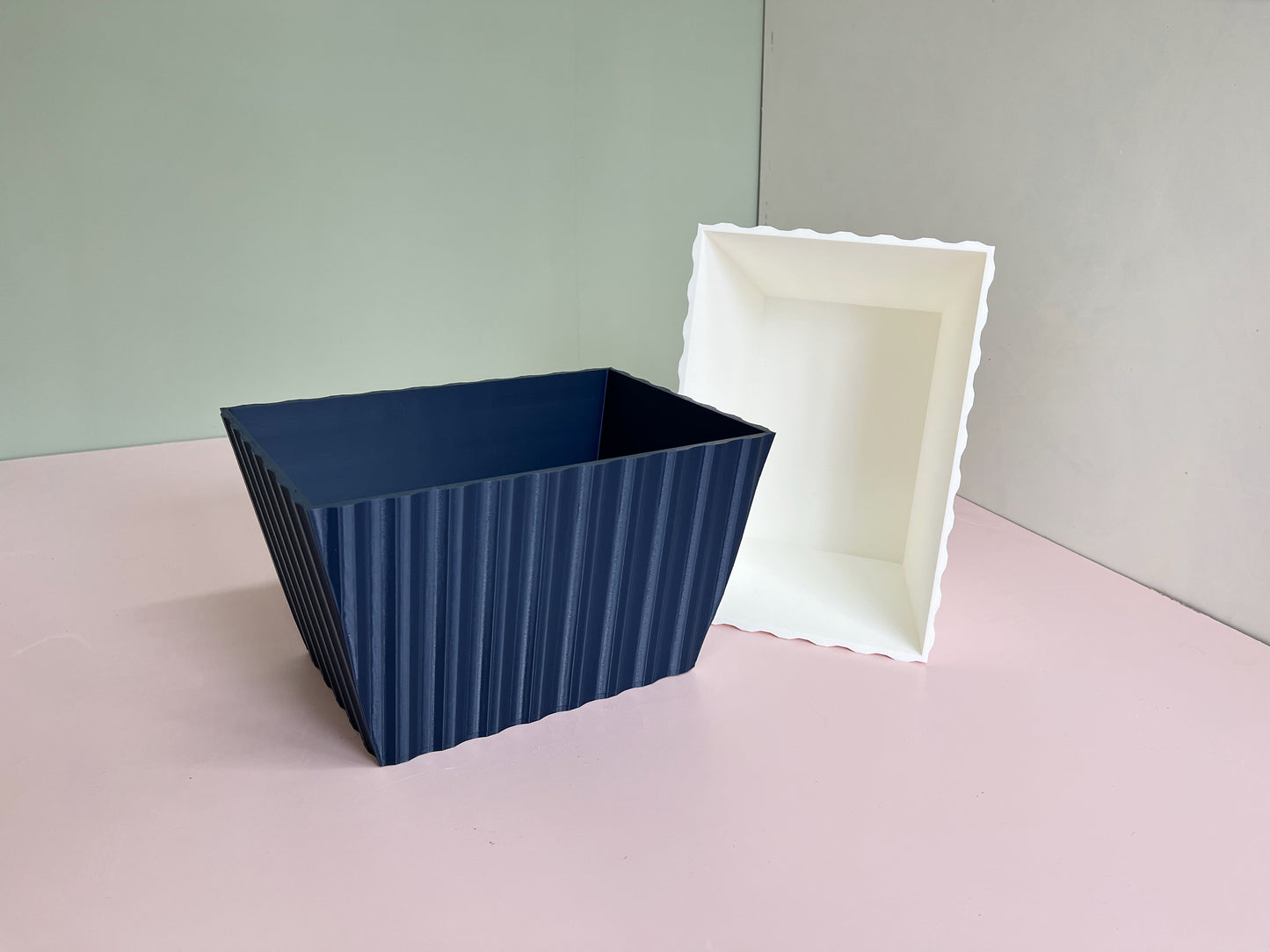 Nesting Tapered Corrugated Texture Storage box