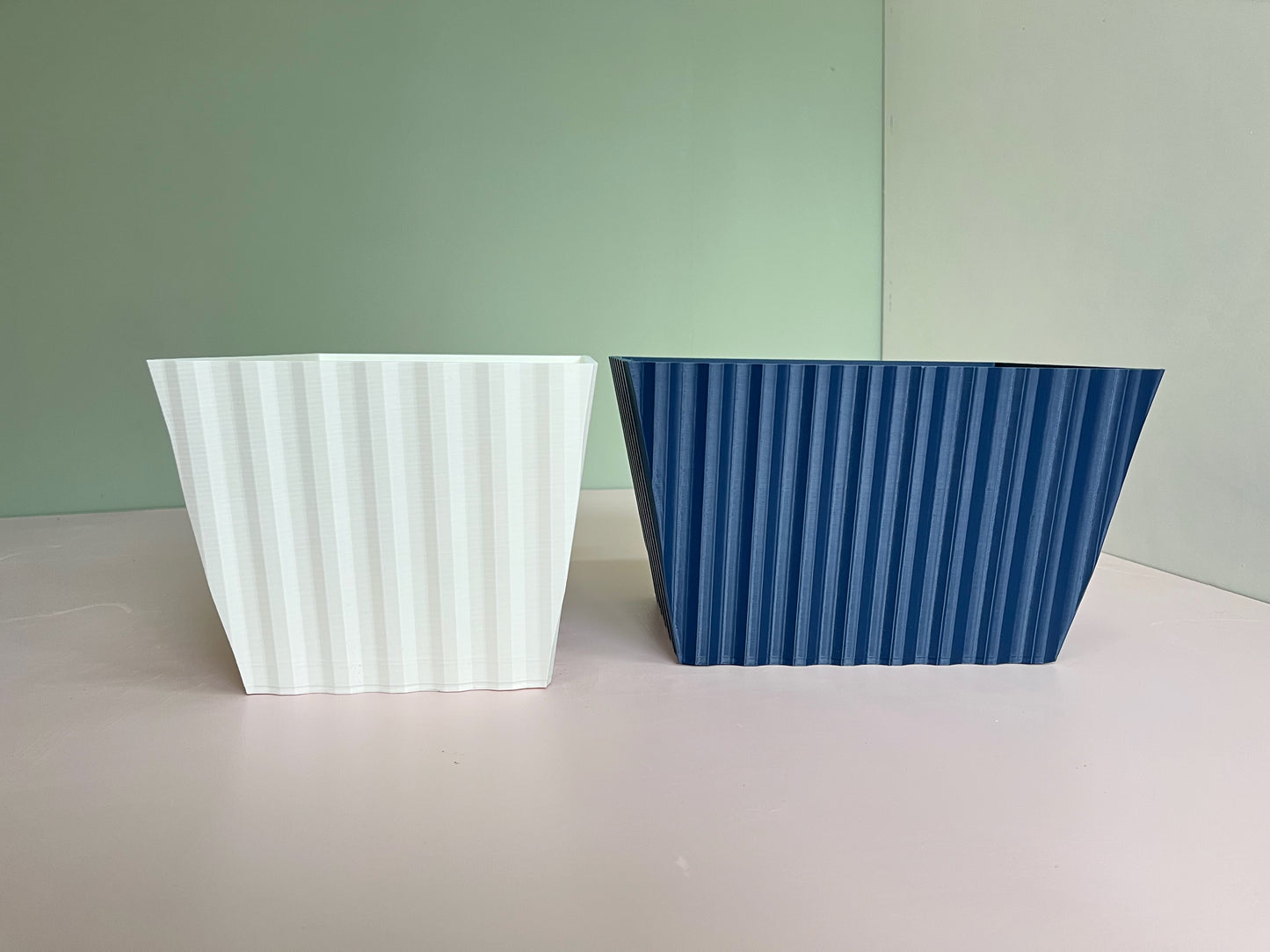 Nesting Tapered Corrugated Texture Storage box