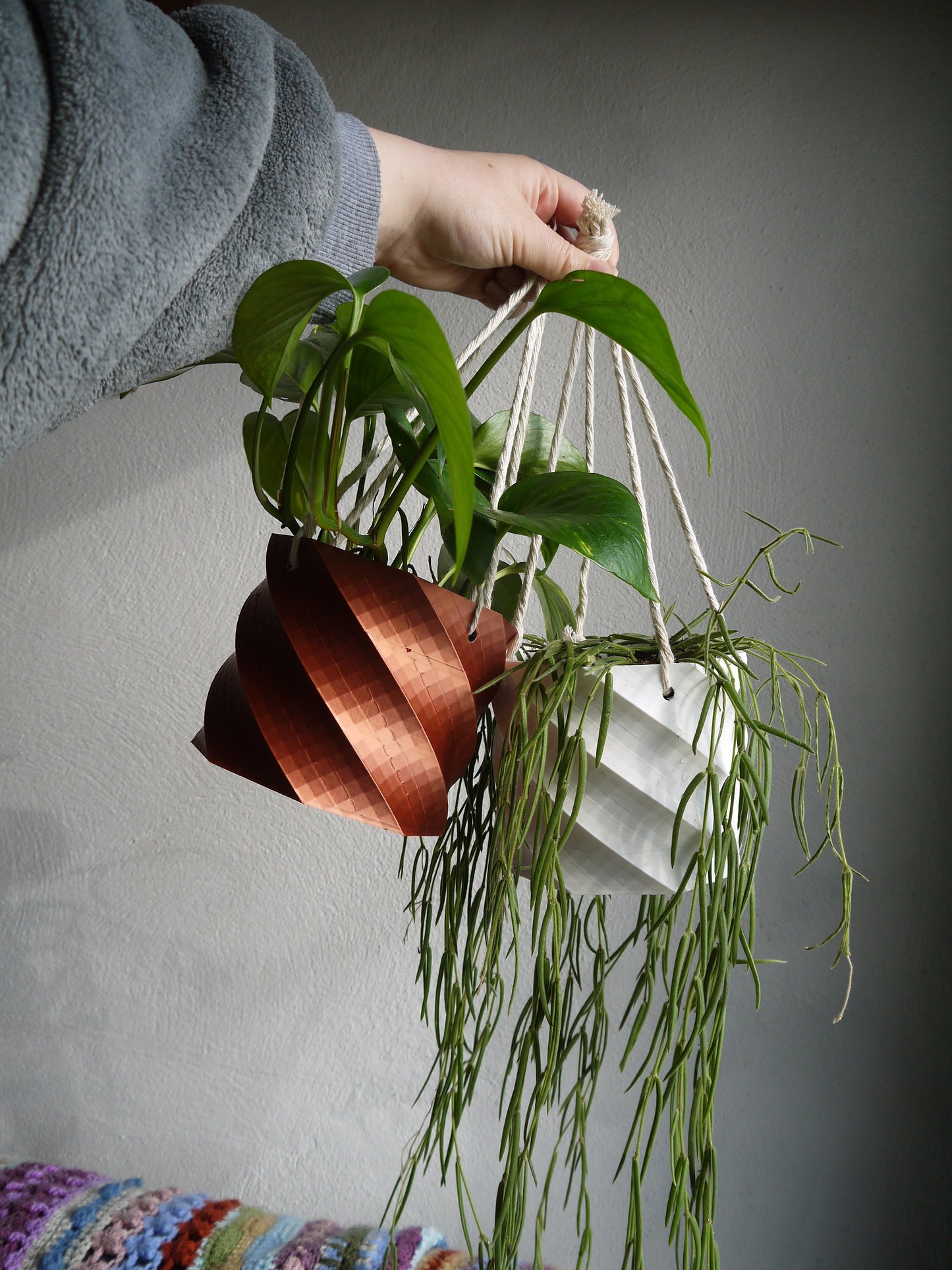 Hanging Twist Plant Pot