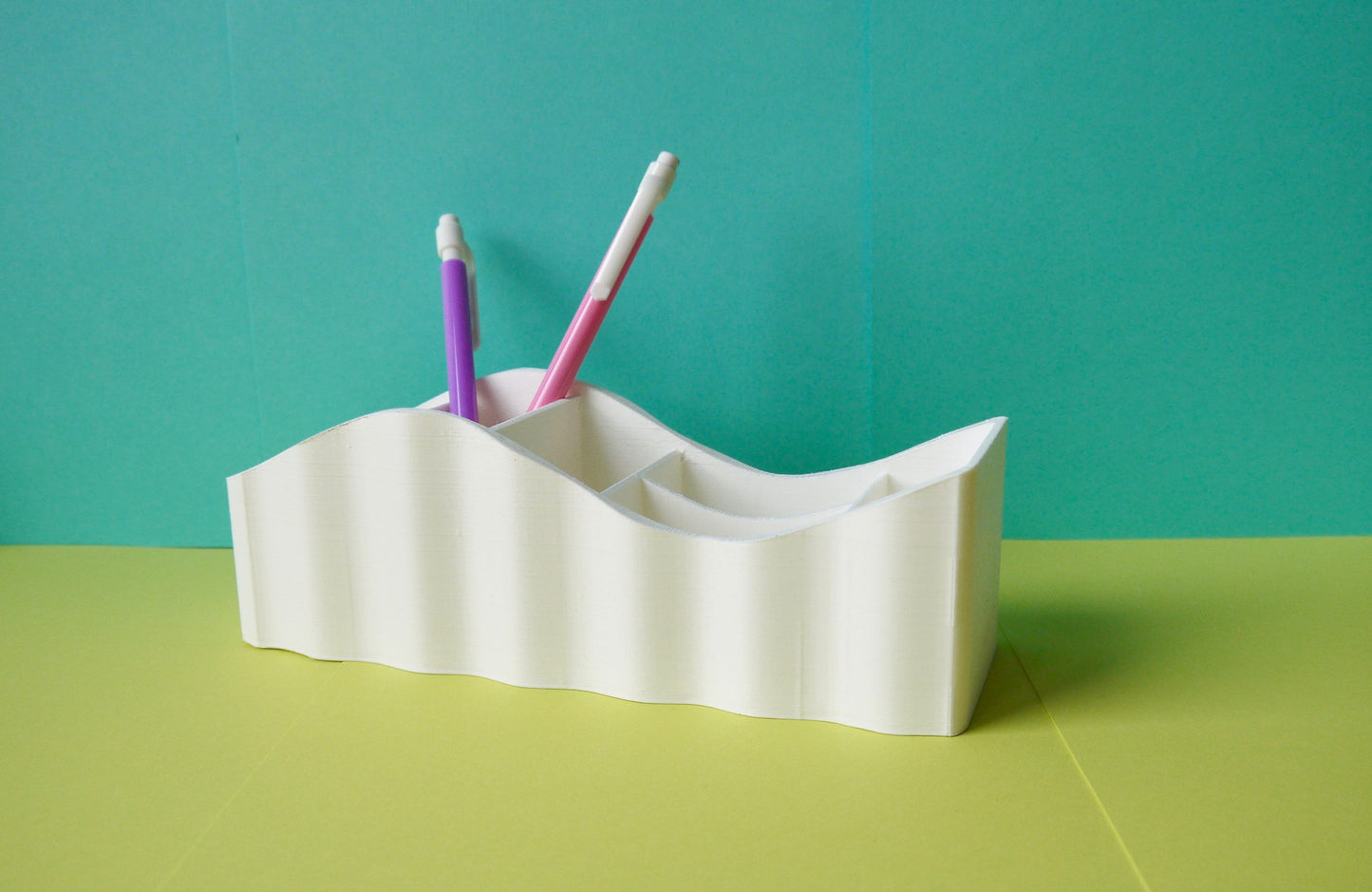 Wave Curve Desk Organiser